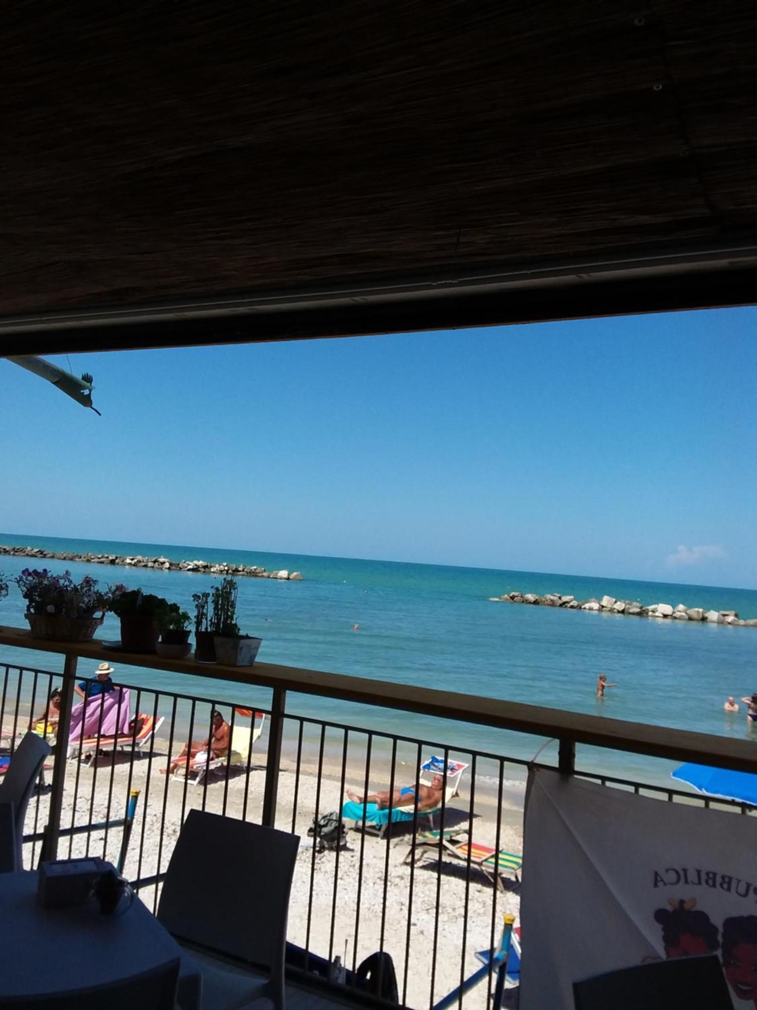 Acquamarina B&B Casa vacanze Marina di Montemarciano Esterno foto